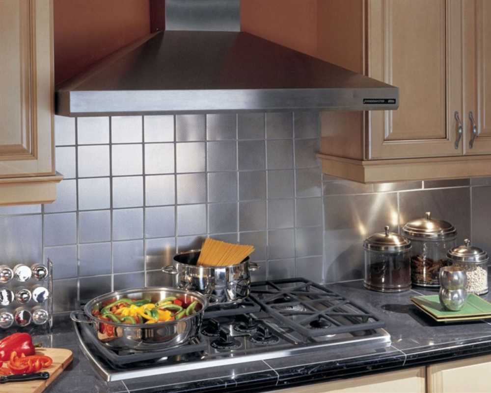Кухонная вытяжка: уберите запахи из вашей кухни