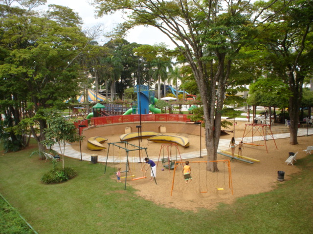 Детские площадки и игровые комплексы - безопасность важнее всего