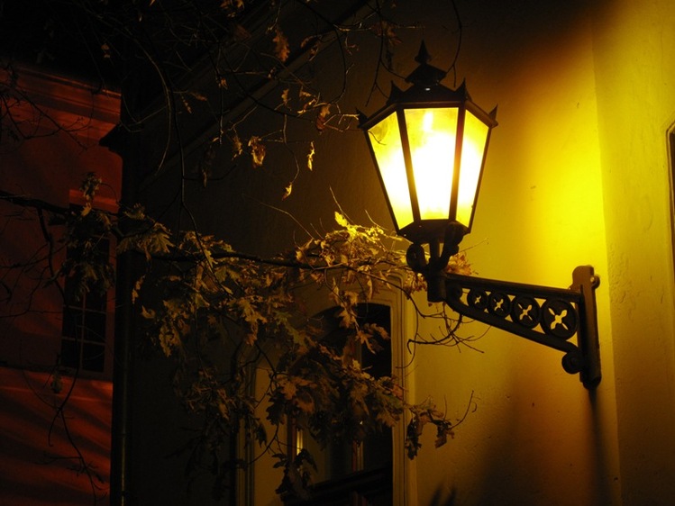 Волшебный мир уличных светильников