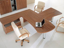 Офисные угловые и обычные столы