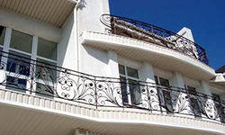 Строительные материалы, применяемые для изготовления балконных ограждений